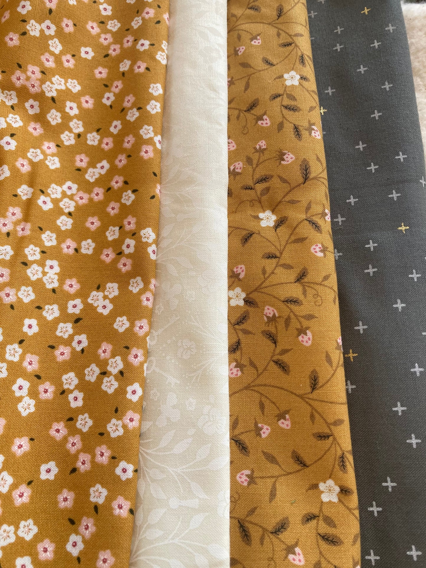 4 x 1/2 metre Bundle Evermore with Shimmer