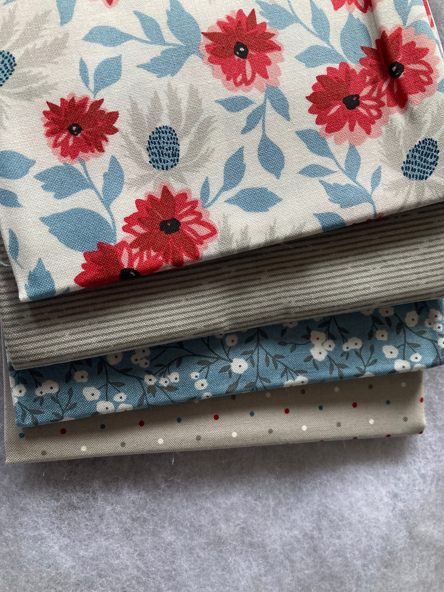 Old Glory Fat Quarter Bundle