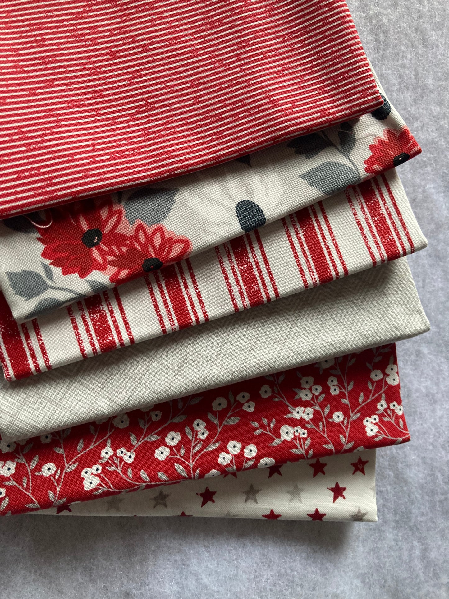 Old Glory Fat Quarter Bundle
