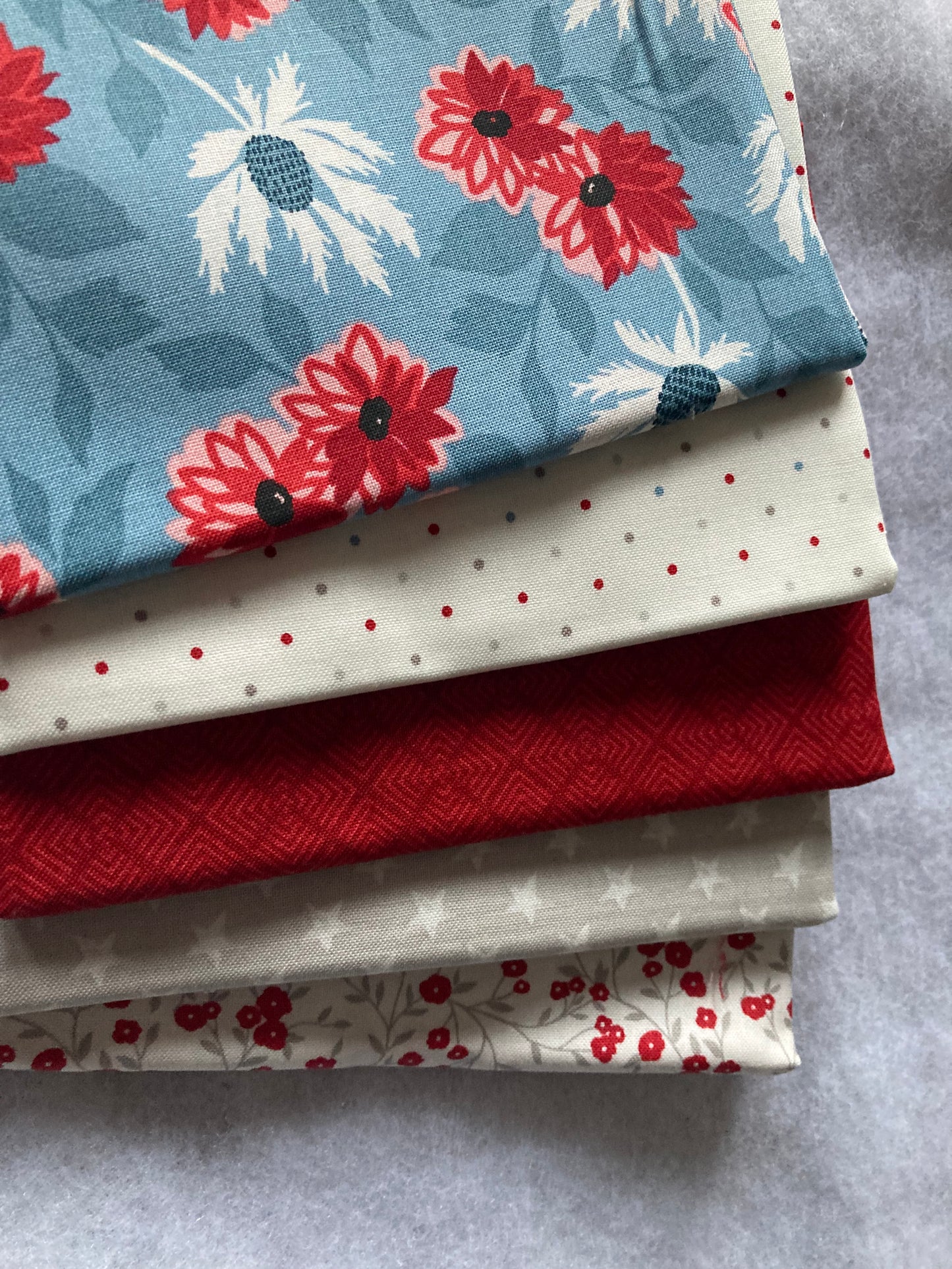 Old Glory Fat Quarter Bundle