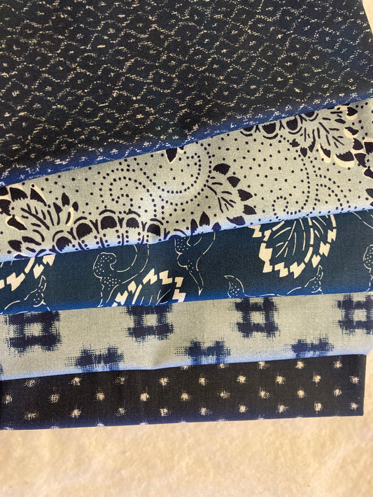 5 x Fat Quarter Bundle Indigo Blooming
