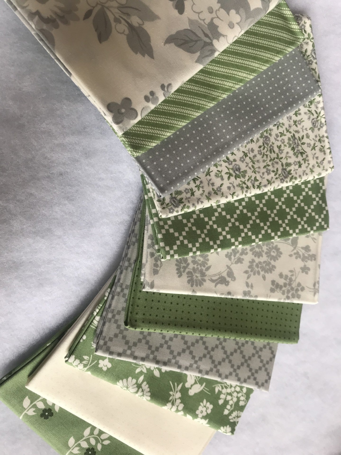 Dwell Fat Quarter Bundle