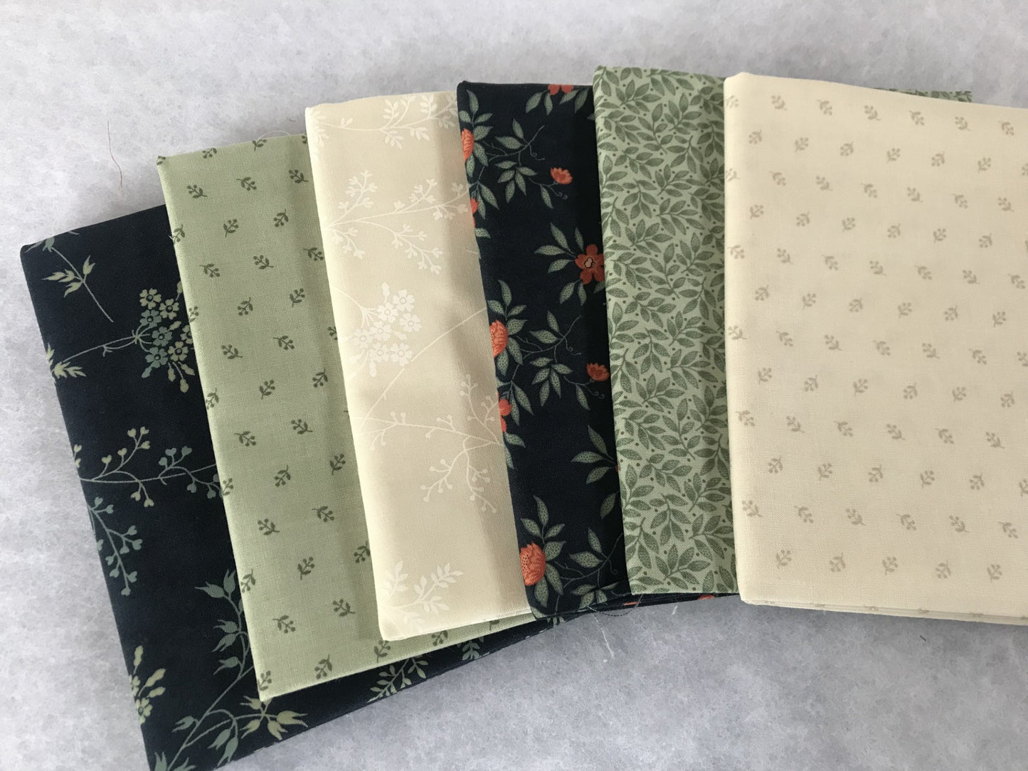 Rendezvous Fat Quarter Bundle