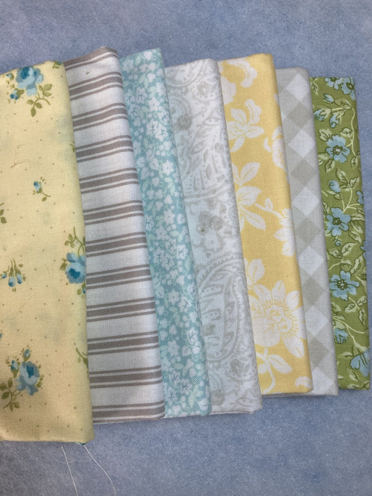 The Shores Fat Quarter Bundle