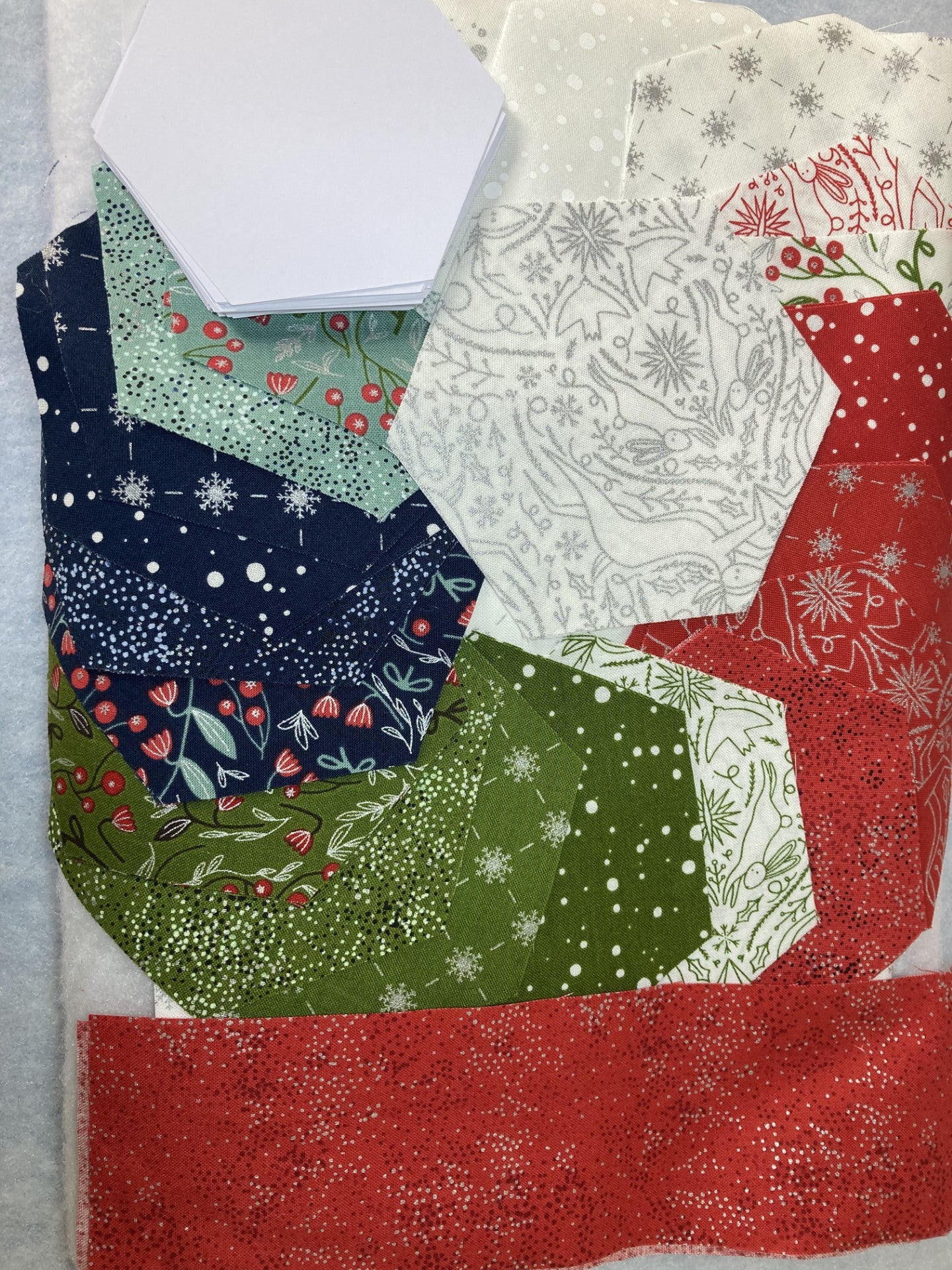 18” Hexie cushion kit - Merry Making Christmas